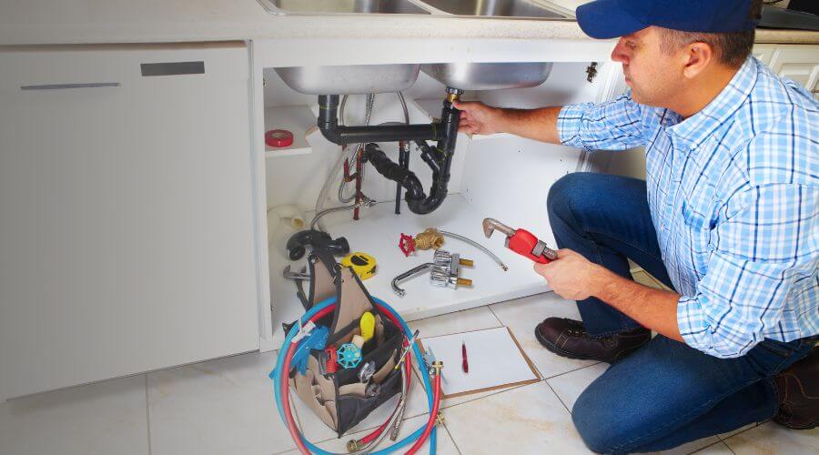 Expert burst pipe repair services in Blooming Grove, TX